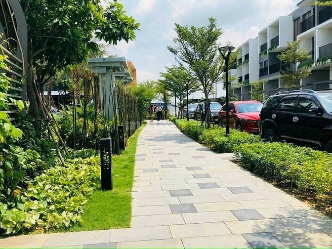 Hình ảnh Nhà phố biệt lập duy nhất tại Bình Dương 1 trệt 2 lầu. Giá 4,6 Tỷ/Căn