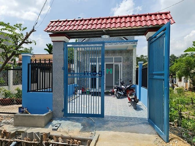 Hình ảnh Bán nhà mặt tiền đường Bình nhâm