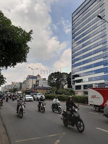 Hình ảnh Cho thuê nhà Đường Cách Mạng Tháng 8, Phường 7, Quận Tân Bình.