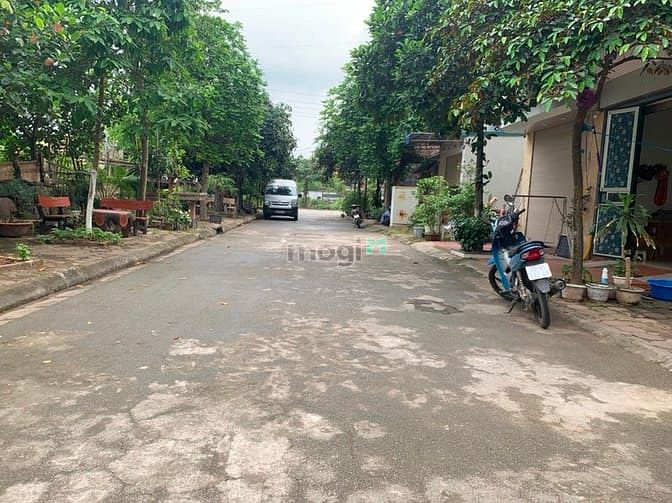 Hình ảnh Bán đất khu TĐC Giang Biên giá hời, diện tích 47m2 đường 17m