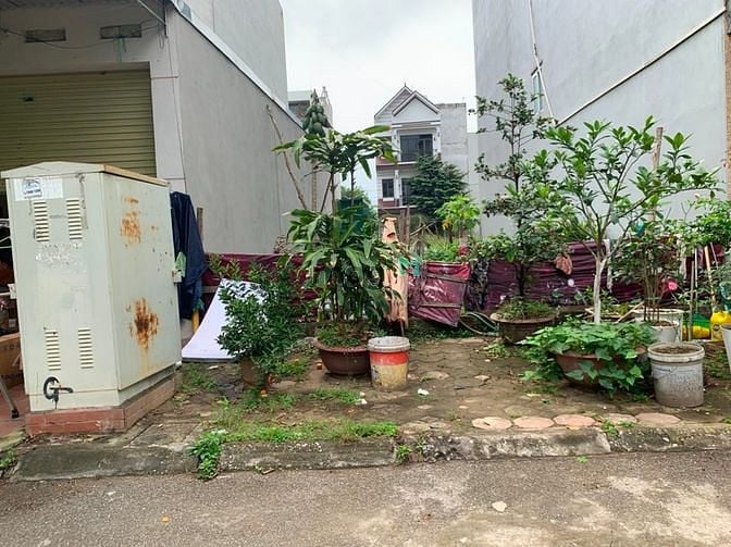 Hình ảnh Bán đất khu TĐC Giang Biên giá hời, diện tích 47m2 đường 17m