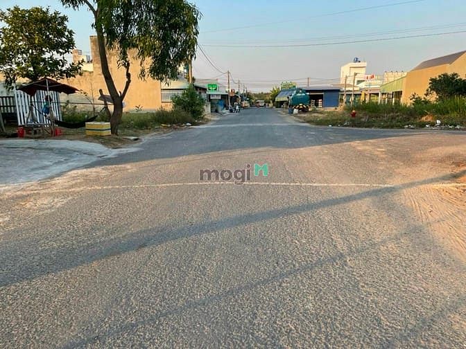 Hình ảnh Bán đất Mặt tiền đường 17A, lộ giới 20m, Khu dân cư Tân Đức