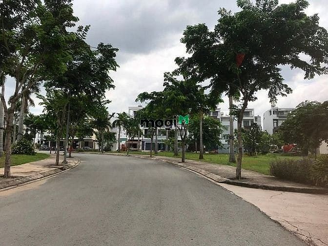 Hình ảnh Bán Đất view Sông sát Công Viên, Đặng Thùy Trâm 15x18m.Giá 85tr/m2.