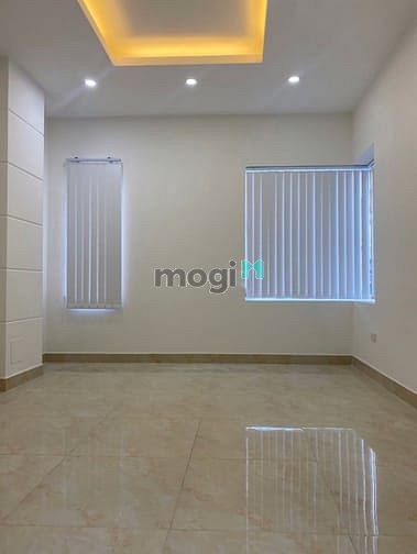 Hình ảnh Cho thuê nhà mặt tiền 5D Út Tịch q Tân Bình .