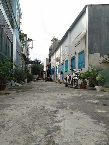 Hình ảnh Bán Dãy Trọ 5P Đang KD Gần Chợ Đêm Man Thiện - Q9