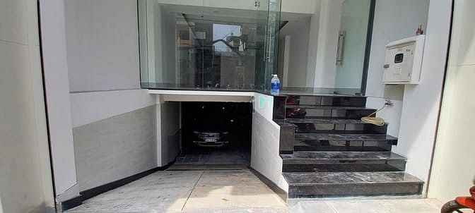 Hình ảnh Cho thuê Văn Phòng mt Lê Quang Định, 6x20, Hầm, 7 lầu, thang máy...