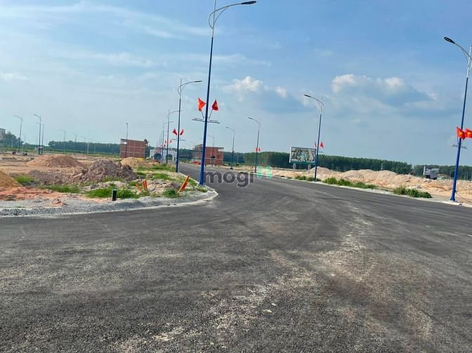 Hình ảnh đất nằm sát quốc lộ 13, draem city bàu bàng,80m2