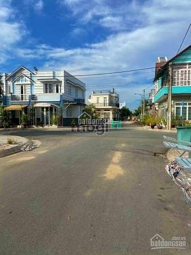 Hình ảnh Cần bán 2 lô đất liền kề đối diện khu dân cư, sổ hồng riêng