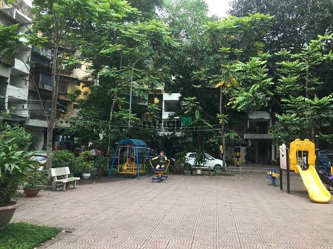 Hình ảnh Bán nhà tập thể T3 ngõ 82 Phạm Ngọc Thạch, 70m2, 2Pn ô tô đô cửa.