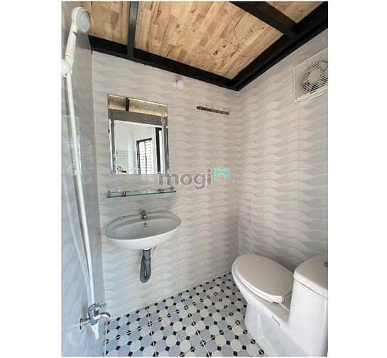 Hình ảnh Căn Hộ Ban Công- Gác Lửng Gần Nhà Thờ Tân Phước, Quận 11