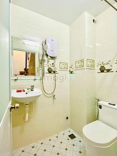 Hình ảnh Bán Gấp nhà mới tinh HXH đướng 3/2 Q10