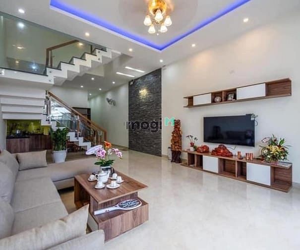 Hình ảnh Bán nhà 85m2 gần chợ Hưng Long