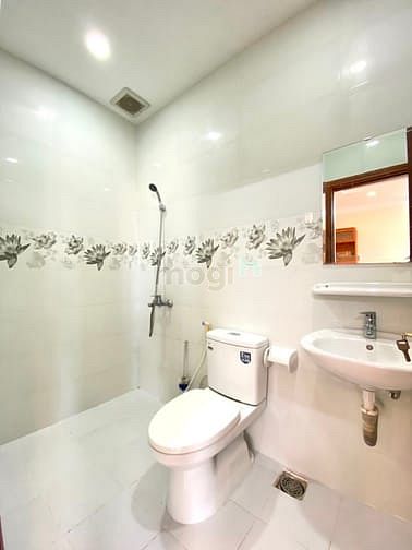 Hình ảnh Căn Hộ Ban Công Lộng Gió Ngay 3 Tháng 2 Quận 10
