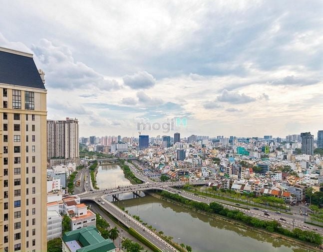 Hình ảnh Cần bán CHCC SAIGON ROYAL 2PN 1WC 60m2
