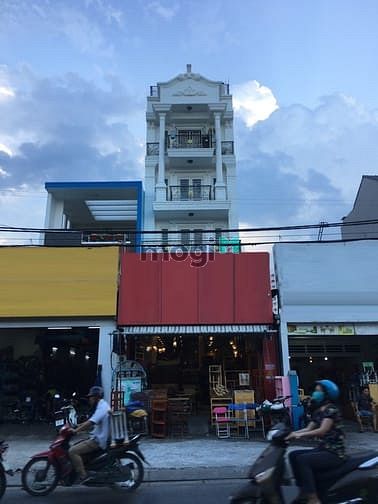 Hình ảnh Vị trí: MT Trống suốt - Khu sầm uất Tên Lửa. 84m2