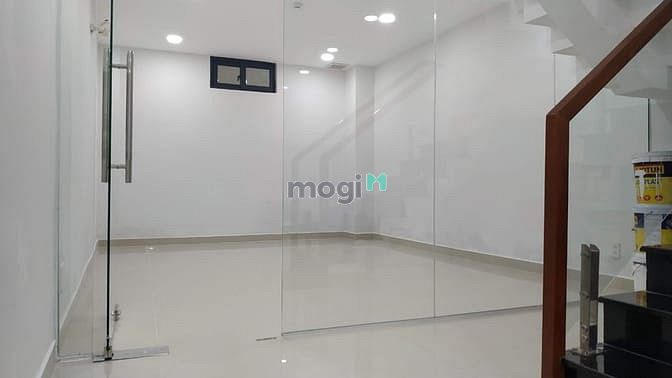 Hình ảnh Cho thuê nhà mặt tiền 383A Hai Bà Trưng, Quận 3
