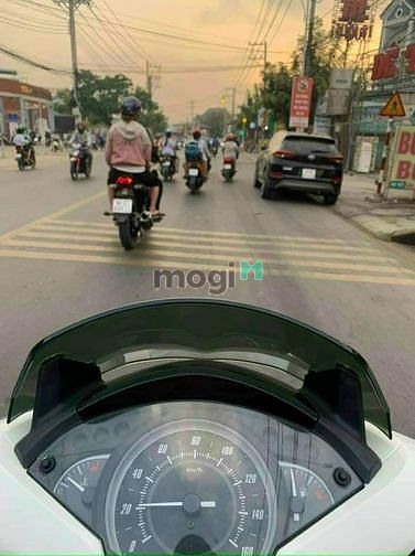 Hình ảnh Bán đất mặt tiền đường nhựa 10m rộng rãi