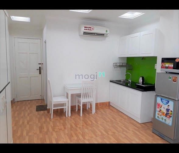 Hình ảnh CHDV mới siêu đẹp có ban công lớn đường Cách Mạng Tháng Tám