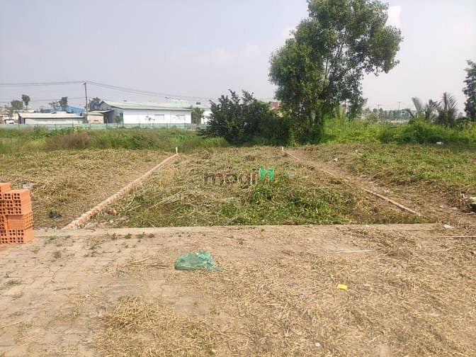 Hình ảnh Cần bán lô đất–105M2 khu dân cưTrần Văn Giàu-tiện buôn bán-gần TÊN LỬA