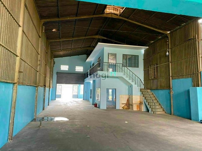 Hình ảnh Xưởng mặt tiền Tx 14. DT 9x30m cod gác