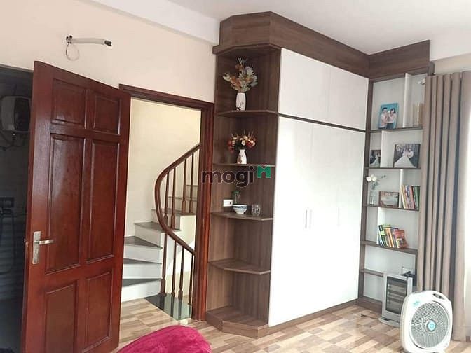 Hình ảnh 3 tỷ có nhà 5 tầng phố Kim Ngưu