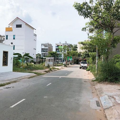 Hình ảnh Cần bán gấp lô đất thổ 80m2  gần siêu thị AOEO Bình Tân giá 800tr