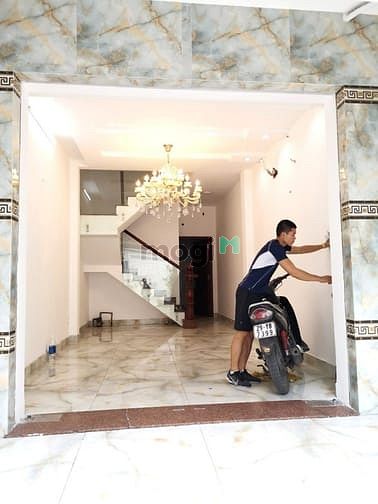 Hình ảnh Mình còn trống phòng có máy lạnh 2tr850 đ. LVBền