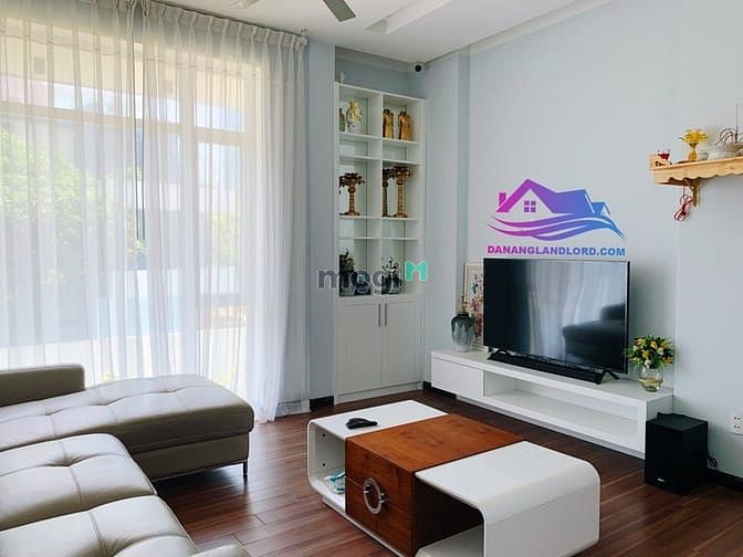 Hình ảnh Villa 6 phòng ngủ gần biển Phạm Văn Đồng - B550