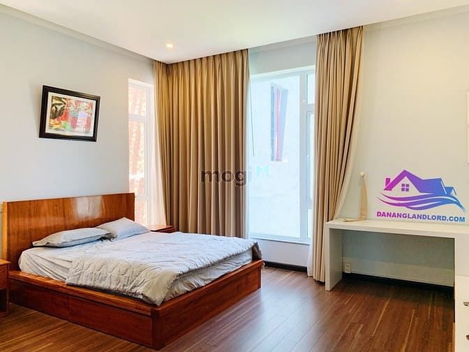 Hình ảnh Villa 6 phòng ngủ gần biển Phạm Văn Đồng - B550