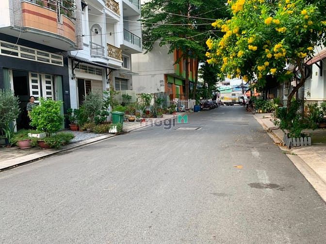 Hình ảnh Bán Nhà 2 Lầu Đường 10m Tân Hòa Đông