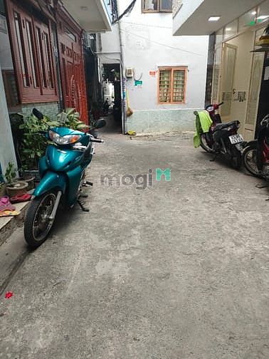 Hình ảnh Thơm mít, Phú Thọ Hoà, Tân Phú, 2 tầng, hẻm chà bá, chỉ 3.35 tỷ.