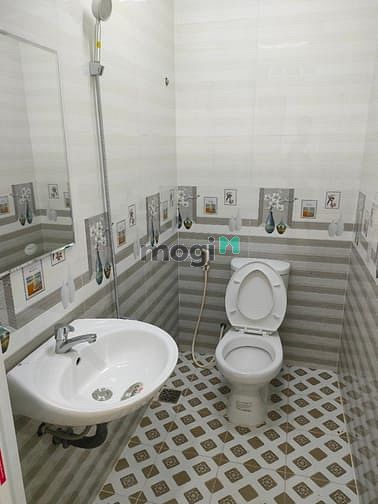 Hình ảnh Thơm mít, Phú Thọ Hoà, Tân Phú, 2 tầng, hẻm chà bá, chỉ 3.35 tỷ.