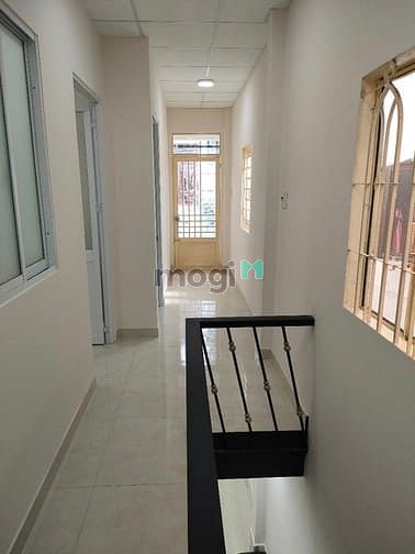 Hình ảnh Thơm mít, Phú Thọ Hoà, Tân Phú, 2 tầng, hẻm chà bá, chỉ 3.35 tỷ.