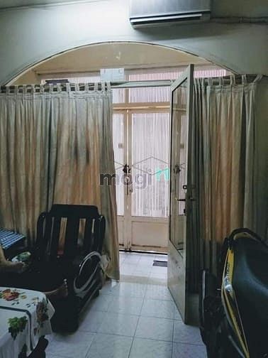 Hình ảnh Quận 8, Bình Đông, 30m2, 3 Tầng, (3 x 10m), Giá: 2.7 Tỷ.