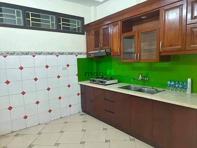 Hình ảnh Bán nhà phố Hoàng Mai vị trí đẹp ô tô đỗ cửa