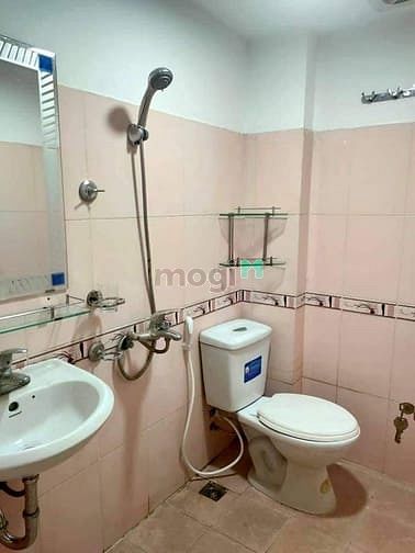 Hình ảnh Bán nhà phố Hoàng Mai vị trí đẹp ô tô đỗ cửa