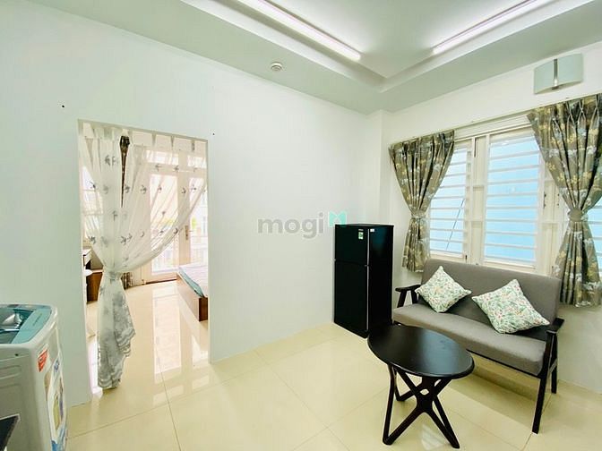 Hình ảnh CHDV 1 phòng ngủ FULL nội thất_Ban công_Trung tâm quận 1