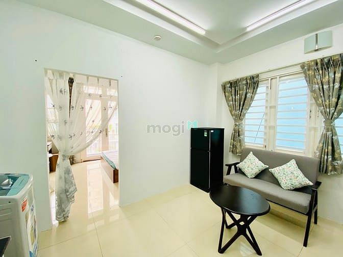 Hình ảnh CHDV 1 phòng ngủ FULL nội thất_Ban công_Trung tâm quận 1