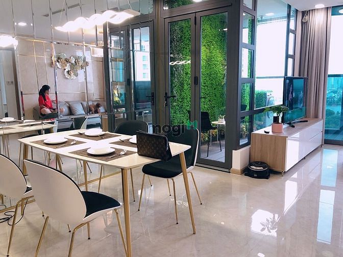 Hình ảnh Cho Thuê 2 Phòng Ngủ Lanmark 81 Vinhomes