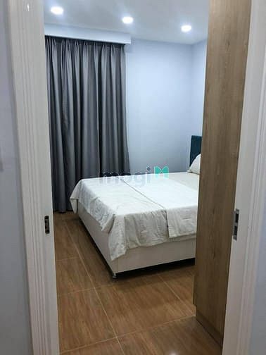 Hình ảnh Cần bán căn 2PN (74m2) đầy đủ nội thất view sông lầu cao.