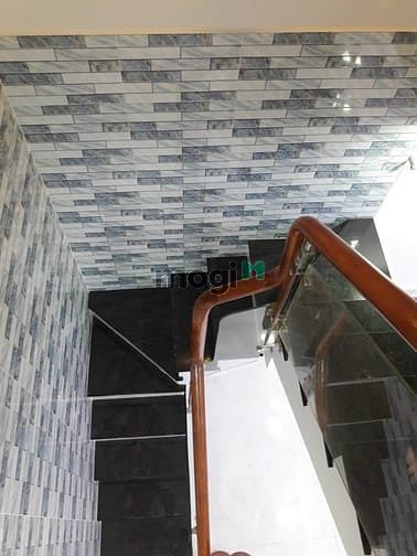 Hình ảnh Tôi bán nhà Nguyễn Thiện Thuật, Quận 3, Sổ riêng sang tên liền
