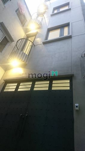 Hình ảnh Bán Nhà 3 Lầu đúc kiên cố Khánh Hội