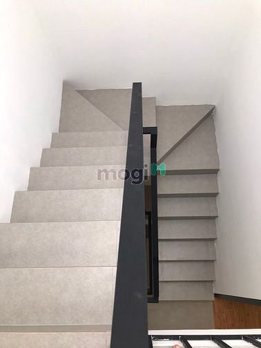 Hình ảnh Bán Nhà 3 Lầu đúc kiên cố Khánh Hội