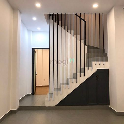 Hình ảnh Bán Nhà 3 Lầu đúc kiên cố Khánh Hội