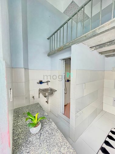 Hình ảnh Phòng cho thuê qua quận 3 chỉ 3p