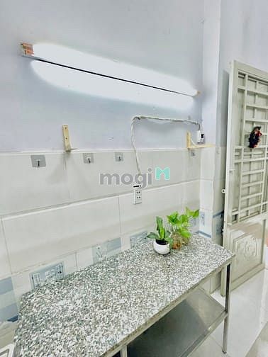 Hình ảnh Phòng gác lửng 25m2 đường Lê Văn Sỹ , Quận Tân Bình