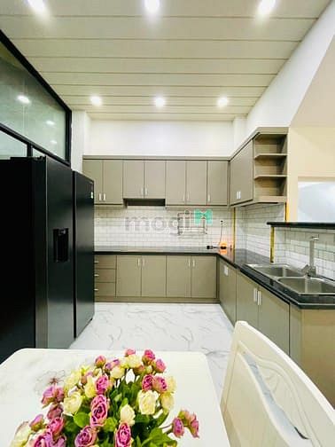 Hình ảnh Bán nhà MT phan văn trị P14 BT 61.1m2 , 2 lầu ST giá 11ty5