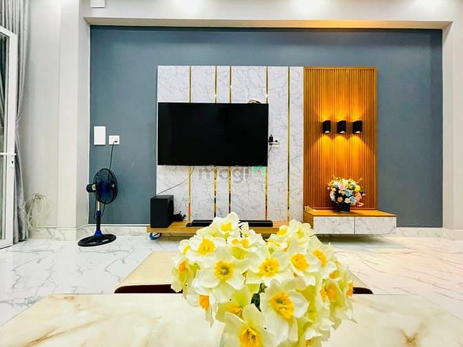 Hình ảnh Bán nhà MT phan văn trị P14 BT 61.1m2 , 2 lầu ST giá 11ty5