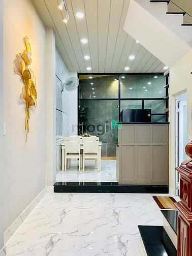 Hình ảnh Bán nhà MT phan văn trị P14 BT 61.1m2 , 2 lầu ST giá 11ty5