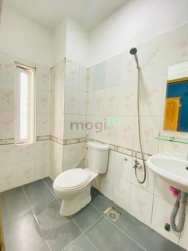 Hình ảnh Bóc tem căn phòng tràn ngập ánh sáng Quận 7